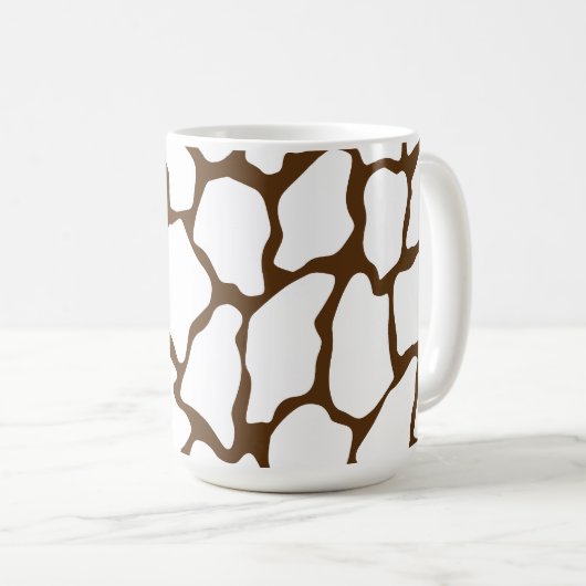 Brown Giraffe Pattern – Minimal Animal Print コーヒーマグカップ (正面右)