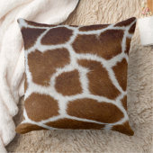 Brown Giraffe Print Faux Fur Realistic Skin クッション (ブランケット)