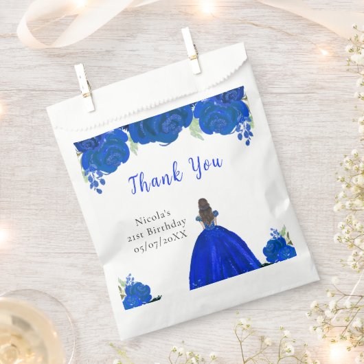 Brown Hair Princess Blue Floral Birthday Party フェイバーバッグ (クリップ留めされた状態)