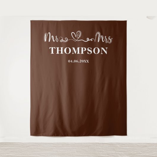 Brown | Mr and Mrs Elegant Simple Backdrop タペストリー (正面)