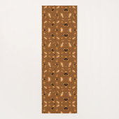 Brown patterned fabric featuring a symmetrical  ヨガマット (裏面)