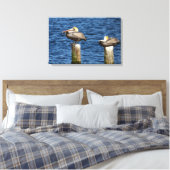 Brown Pelican Pair Roosting on Posts Canvas Print キャンバスプリント (インサイチュ (寝室))