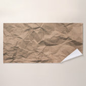 Brown rough crumpled recycled paper texture バスタオル (バスタオル)