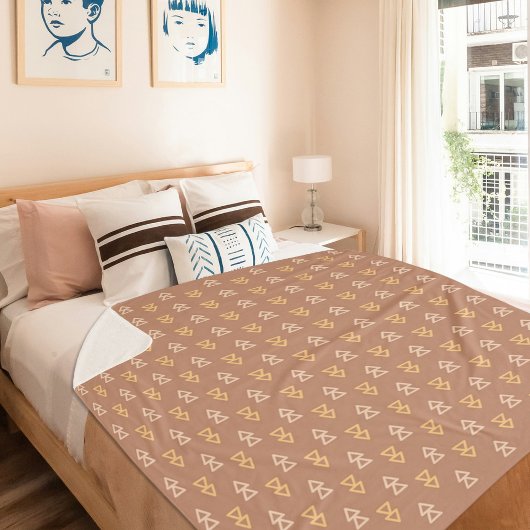 Brown Triangle Pattern Sherpa Blanket シェルパブランケット