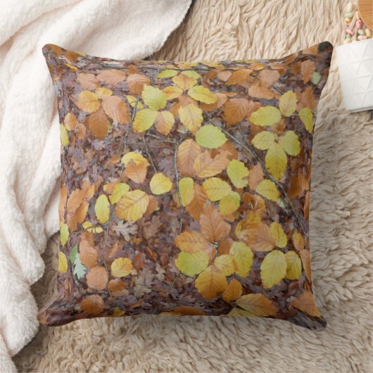 Brown Yellow Autumn Leaves Pattern Throw Pillow クッション (ブランケット)
