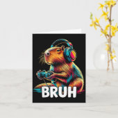 Bruh Capybaras Funny Video Games Capybara カード (黄色い花)