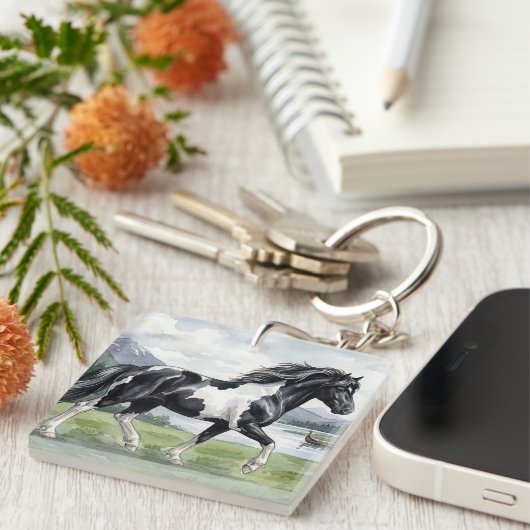 Brunskjottur Black pinto Icelandic キーホルダー (正面右)