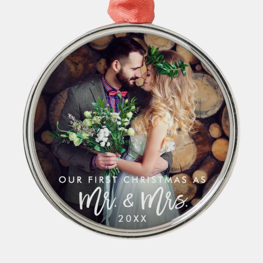 Brush Script初めてのクリスマスをMr.&ミセス・結婚ズ メタルオーナメント (正面)