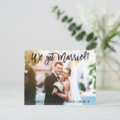 Brush Script Weカップル得の結婚した写真 ポストカード (スタンド正面)