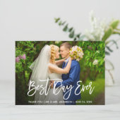 Brush Script Wood 最高の  Day Ever 結婚 Card（ブラシ台木のウッドの 招待状 (スタンド正面)