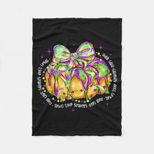 Brush Stroke King Cake Bow Funny Mardi Gras Beads  フリースブランケット (正面)
