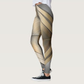 Brushed Metallic Geometric Diamond Pattern レギンス (左)