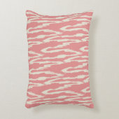 Brushy Ikat  Blush & Off White アクセントクッション (正面(垂直))