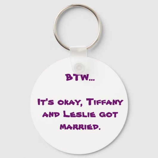 BTW – ティファニーとレスリー キーホルダー (正面)