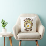 Bubble and Squeak Brunch UK British Food Cuisine クッション<br><div class="desc">グルメデザインは、キャベツとジャガイモで構成され、卵をトッピングしたクラシックのイギリス料理「バブルとキューク」のオリジナルマーカーイラストレーションを備えている。</div>
