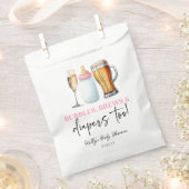 Bubbles Brews and Diapers Too! Baby Shower フェイバーバッグ (クリップ留めされた状態)