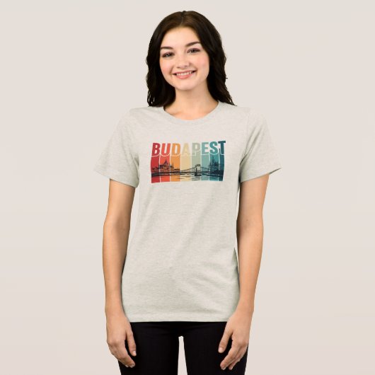 Budapest Text with Skyline トライブレンドＴシャツ (正面全面)