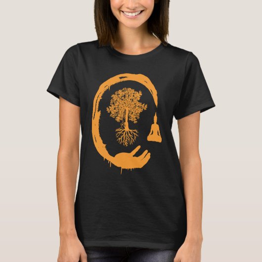 Buddha Monk Namaste Praying Pray Smile Happy Laugh Tシャツ (正面)