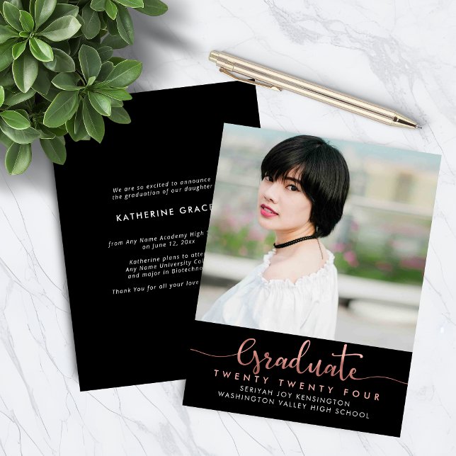 BUDGETバラゴールドフォイルスクリプト卒業写真 (BUDGET Rose Gold Foil Script Graduation Photo Announcement Card)