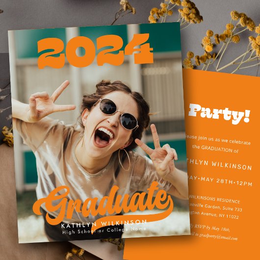 BUDGETレトロはっきりしたタイポグラフィ写真卒業 チラシ