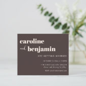 Budget Bold Warm Brown Chic Modern Wedding Invite (スタンド正面)