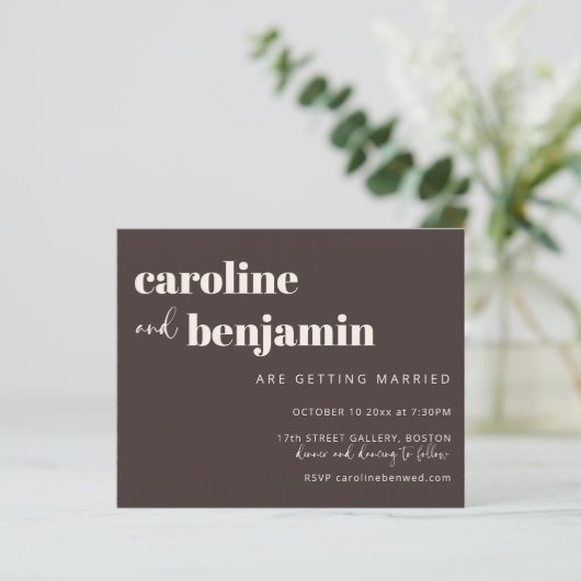 Budget Bold Warm Brown Chic Modern Wedding Invite (スタンド正面)