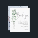 Budget Eucalyptus写真70th birthday Thank You<br><div class="desc">より小さいサイズ4.5 x 5.6インチ半光沢110ポンドの重量に代わるコストのBUDGETの値は、ポストカードと同様の厚さ（ただし、ポストカードとして使用するには適さない）。1枚につき1枚の招待状がある。予算ユーカリ写真70thセヴェント誕生日ありがとう。手の側に流れ落ちる水感謝してい色の葉と右に文字と離れ、あなたの70歳の誕生日のためのミニマリストの優雅さ。感謝のためのセットの手書きスタイルスクリプトと簡単にパーソナライズできる文字の残りの部分。背面のサンプル写真をパーティーから自分の写真お気に入りのに置き換える。</div>
