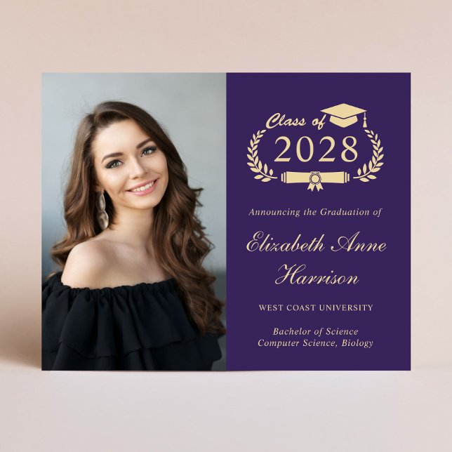 Budget Photo College卒業発表 (An elegant budget-friendly college graduation announcement to celebrate the graduate's achievements)