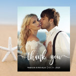 Budget Photo Scriptモダン's Thank You Flyer チラシ<br><div class="desc">Budget モダン Scriptの結婚1枚の写真ありがとう低い予算の手頃チラシ。スタイリッシュ結婚モダン感謝していは写真の白い色の手書きタイポグラフィフォントで文字オーバーレイ「Thank You」のスクリプトで前面に完全な垂直写真を搭載した紙テンプレート。バックの横の写真とメッセージ感謝していのテンプレート。***ご注意！***予算紙/チラシは紙薄。封筒が含まれていない***紙をより厚い紙にアップグレードする***はがき： https://www.zazzle.com/modern_hand_lettered_wedding_photo_thank_you_postcard-239089626384296356伝統的 Cardstock with Envelopes: https://www.zazzle.com/modern_hand_lettered_wedding_photo_thank_you_card-256357026331958674名前をカスタムするをパーソナライズし感謝していてメッセージを表示する。ノートもしを手書きしたい場合は、サンプル文字を削除して宇宙を増やす。もしデザイ救済ンにお問い合わせ品連絡が必要だ！</div>
