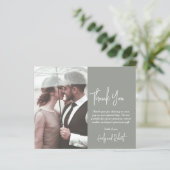 Budget Sage Green'結婚s Thank You Photo Card (スタンド正面)