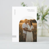 Budget Simple Elegant Minimalist Photo Wedding 招待状 (スタンド正面)