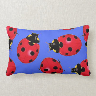 Bug Pillow女性 ランバークッション