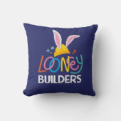 BUGS BUNNY BUILDERS™| ヘルメット積み重ねロゴ クッション (正面)