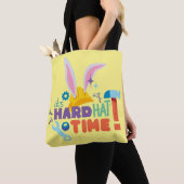 BUGS BUNNY BUILDERS™| ヘルメット被る時間です トートバッグ (クローズアップ)