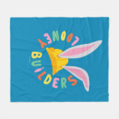 BUGS BUNNY BUILDERS™| ヘルメット 円形ロゴ フリースブランケット (正面(横))