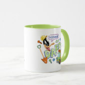 BUGS BUNNY BUILDERS™| DAFFY DUCK™ スケッチアート マグカップ (正面右)