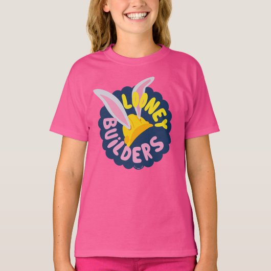 BUGS BUNNY BUILDERS™| Hard Hat Scalloped Logo Tシャツ (正面)
