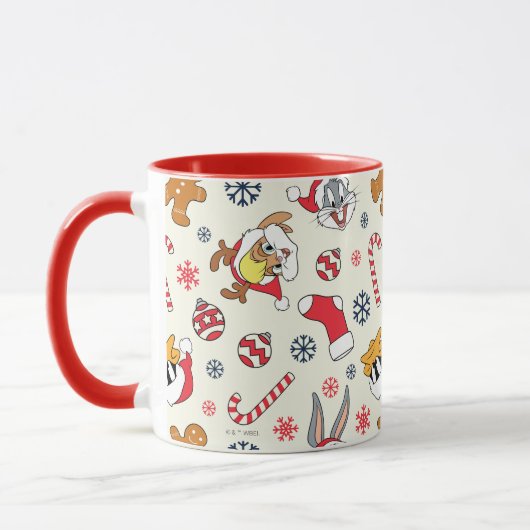 BUGS BUNNY™、DAFFY DUCK™ & ローラ・クリスマスパターン マグカップ (左)