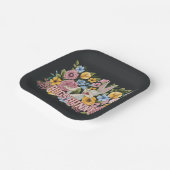 BUGS BUNNY™ Floral Embroidery Graphic ペーパープレート (傾斜あり)