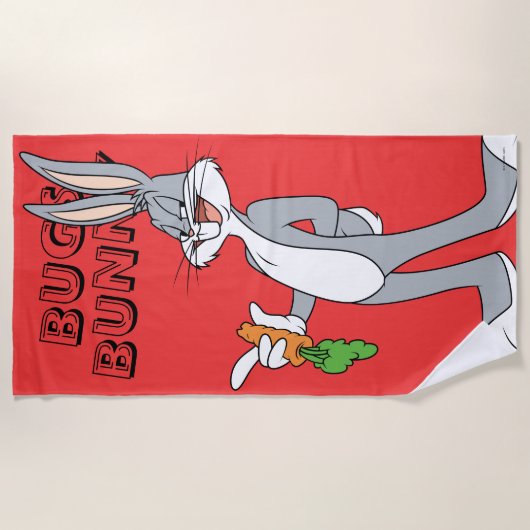 BUGS BUNNY™ With Carrot ビーチタオル (正面)