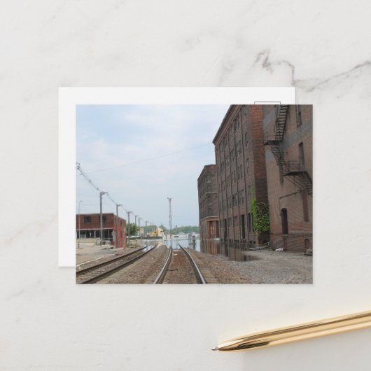 Buildings and Flooded Tracks in Burlington, Iowa ポストカード (正面/裏面インサイチュ)