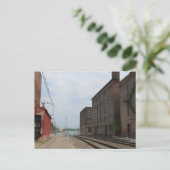 Buildings and Train Tracks in Burlington, Iowa ポストカード (スタンド正面)