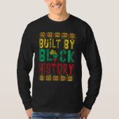 Built By Black History BHM African Pride Month Men Tシャツ (正面)