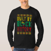 Built By Black History BHM African Pride Month Men Tシャツ (正面)