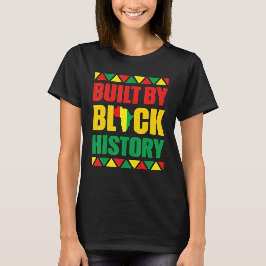 Built By Black History Month Afro Frican Pride Men Tシャツ (正面)