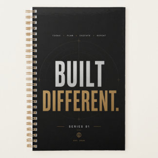 Built Different ノートブック | ミニマリストのモチベーション プランナー手帳