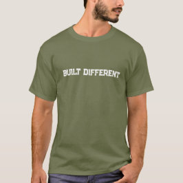 Built Different - 堂々たるモチベーションTシャツ(メンズ) Tシャツ