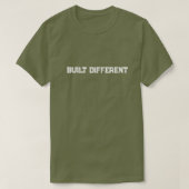 Built Different – Bold Motivational Men's Shirt Tシャツ (デザイン正面)