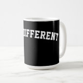 Built Different – Bold Streetwear Statement コーヒーマグカップ (正面右)