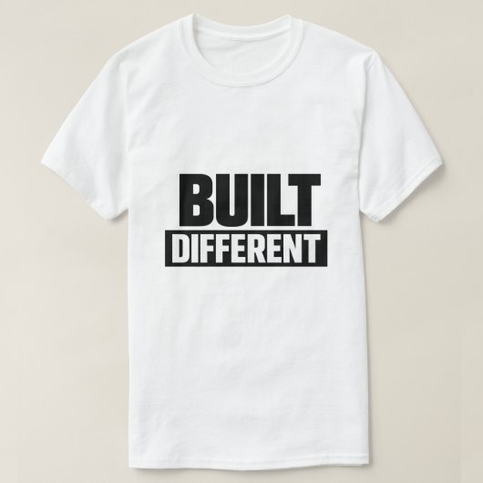 Built Different Tシャツ (デザイン正面)